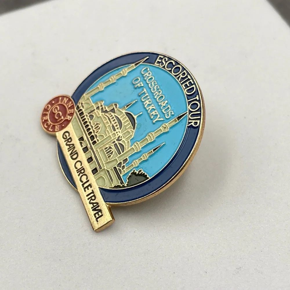 Grand Circle Travel Escorted Tour Gold-Tone Crossroads of Turkey‎ Lapel Pin Y2K
